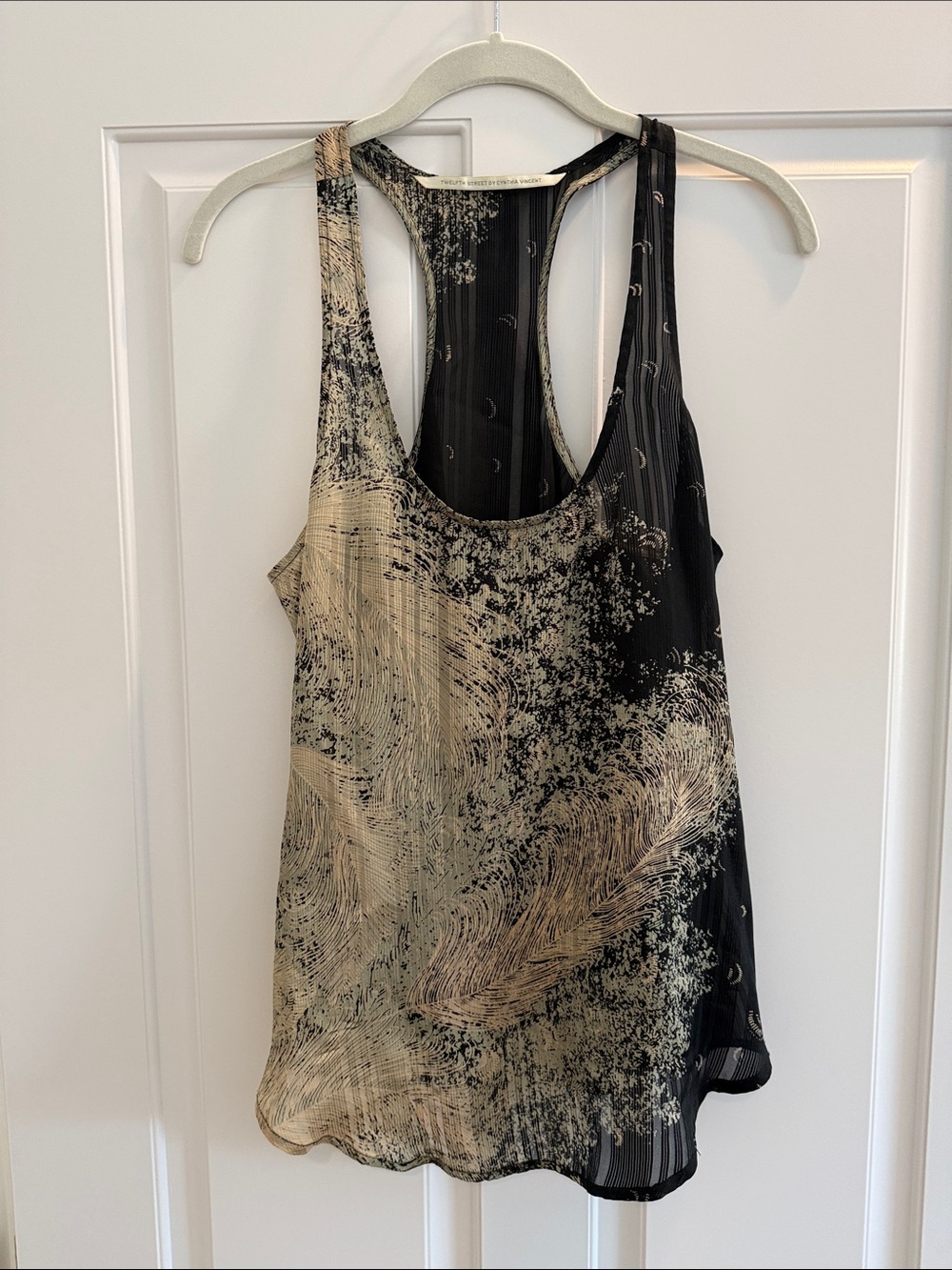 Twelfth Street by Cynthia Vincent Black and Cream Feather-Print Racerback Cami